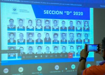 Estudiantes de modalidades flexibles se gradúan de forma virtual por emergencia de Covid-19