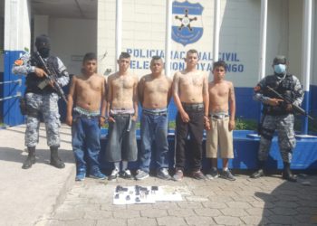 Detienen a cinco peligrosos pandilleros de la colonia La Campanera de Soyapango