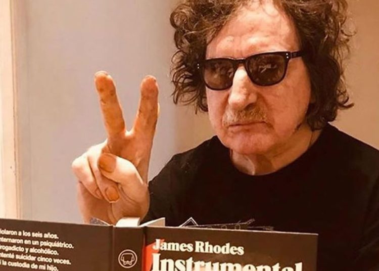 Al cantante Charly García le hicieron la prueba de covid-19