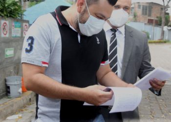 Falso abogado seguirá proceso en libertad