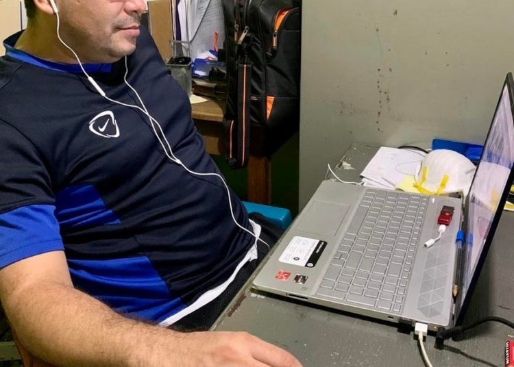 Salvadoreños se capacitan en vídeo conferencia de Jr. NBA Leadership Conference