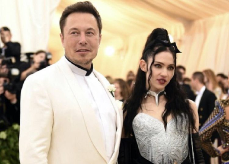 Elon Musk y Grimes cambian el extraño nombre de su hijo para poder registrarlo