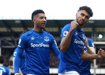 La Premier League espera llegar a un acuerdo para que regrese el futbol