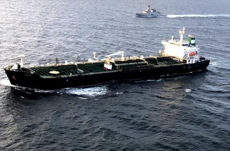 El primer buque petrolero iraní entra en aguas territoriales de Venezuela