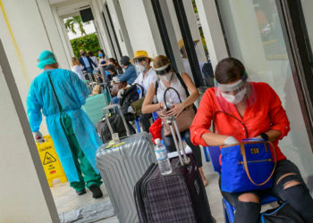 Salvadoreños inician cuarentena tras retornar de México