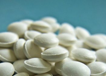 El Ministerio de Salud de Rusia aprueba el primer medicamento contra covid-19