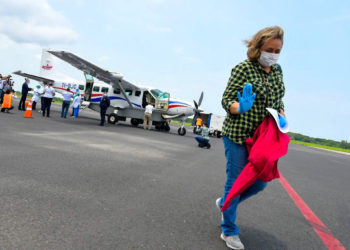 Retornan 24 salvadoreños que estaban varados en Costa Rica