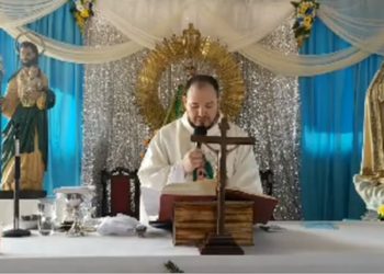 Parroquia de San Vicente se aferra a la oración ante la pandemia del covid-19