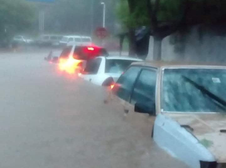 VIDEOS Y FOTOS | Graves inundaciones por tormenta Amanda
