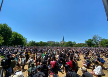 (VIDEO) Decenas de miles de manifestantes llenan las calles de EE.UU. en una nueva jornada de masivas protestas