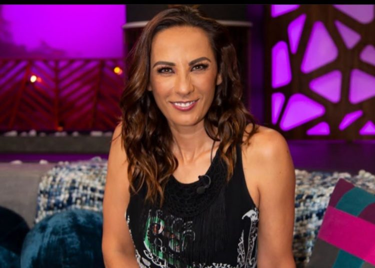 Consuelo Duval confiesa que su “primera vez” fue con “Negro” Araiza