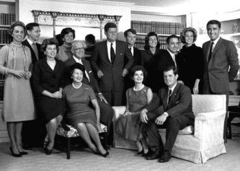 Lecturas para Fin de Semana | La maldición de los Kennedy: azar, temeridad, locura y mala suerte