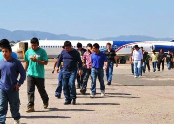 Corte Suprema de EE.UU. da luz verde a deportaciones rápidas de solicitantes de asilo