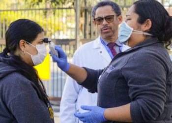 EE.UU.: Más de diez estados reportan un incremento de contagios por covid-19