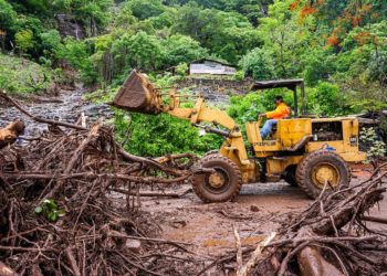 Tormenta tropical Amanda deja 154 derrumbes