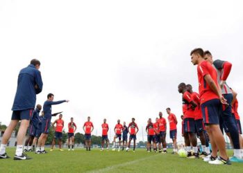 Varios jugadores del PSG y Tolosa dan positivo por covid-19