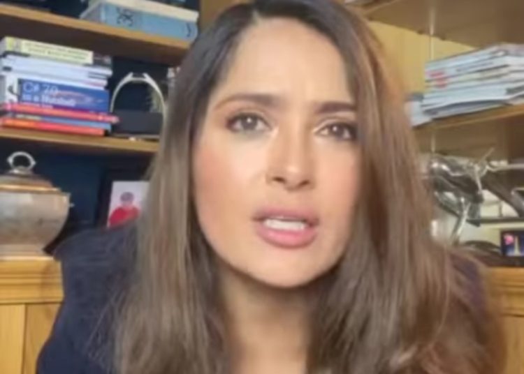 Salma Hayek y otros famosos exigen justicia para Giovanni López, víctima de brutalidad policiaca
