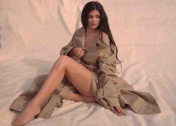 Kylie Jenner volvió a impactar con ropa interior