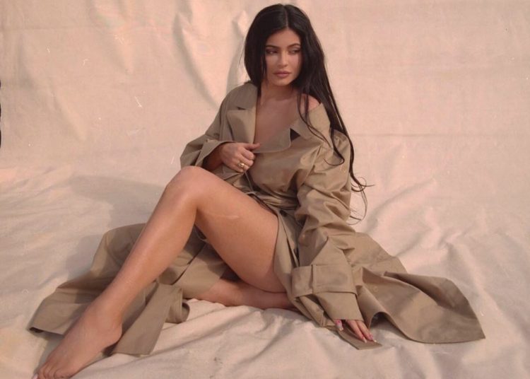 Kylie Jenner volvió a impactar con ropa interior