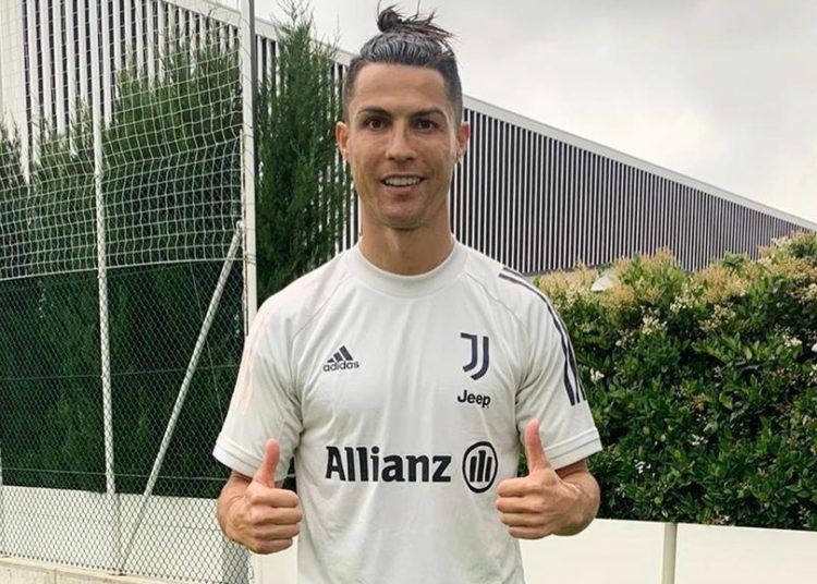 El nuevo look de Cristiano Ronaldo que generó una ola de memes