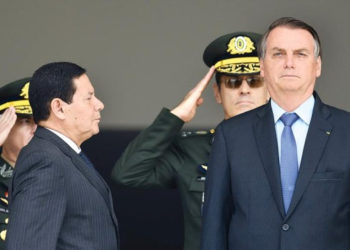 Advierten de un posible autogolpe de Bolsonaro y sus aliados militares en Brasil