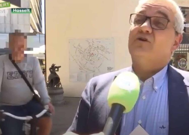 (VIDEO) En Bélgica un ciclista ebrio atropella a un alcalde que daba una entrevista