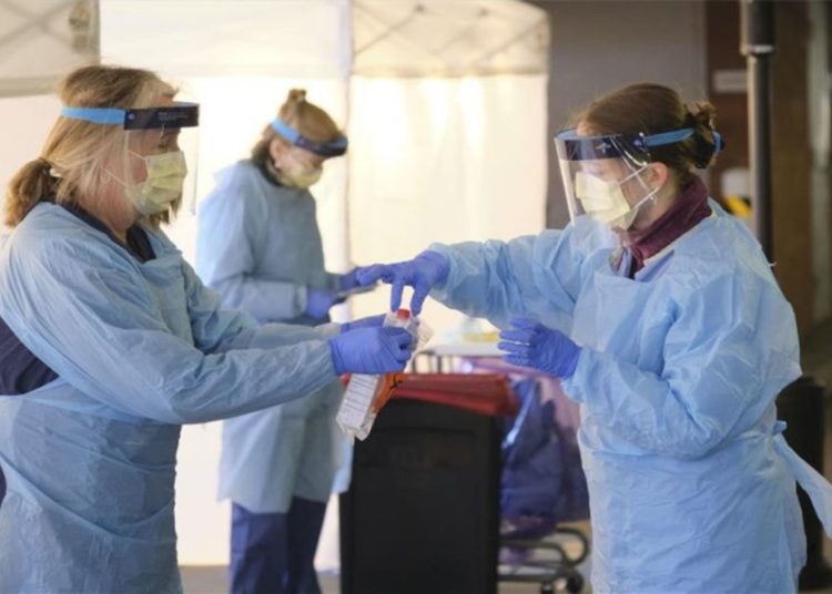 Epidemiólogo advierte que EE.UU. podría alcanzar los 100.000 casos diarios de covid-19 si no se toman medidas