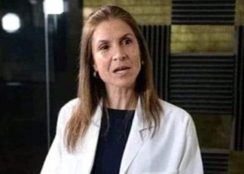 Consejo de Salud Pública hará comparecer a dra. Barrientos, quien ha elaborado una guía para tratar el covid-19