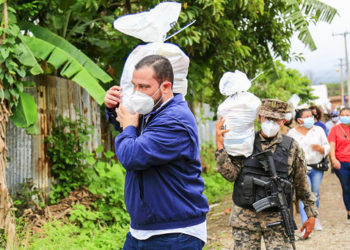 Gobierno continúa distribución de paquetes alimentarios a hogares salvadoreños en todo el territorio
