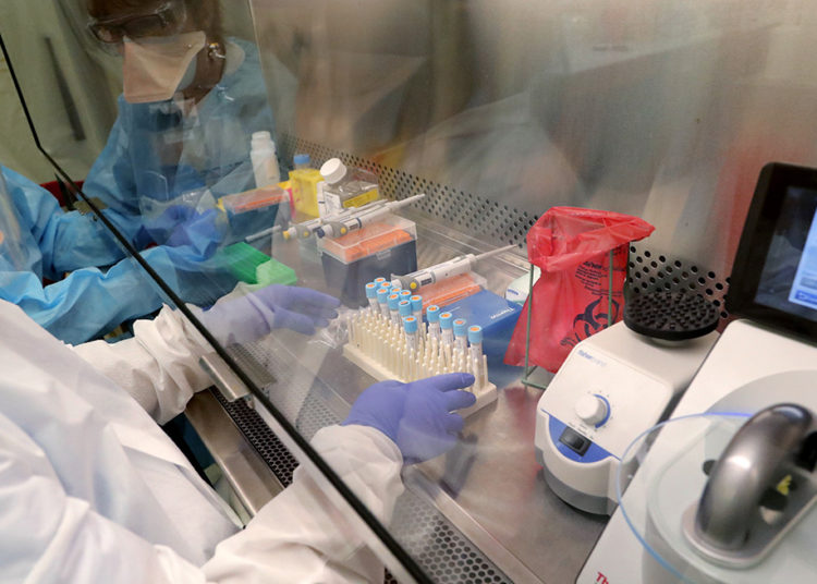 A partir de hoy, laboratorios privados podrán realizar prueba de covid-19