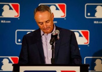 Comisionado de Grandes Ligas admite que la temporada está en riesgo