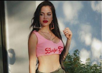 Natti Natasha paraliza Instagram al cantar y bailar mientras se baña