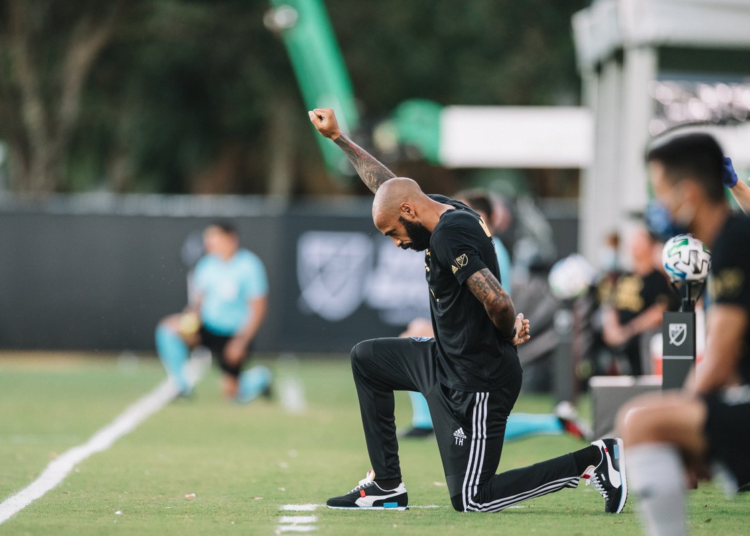 La protesta Thierry Henry en la MLS se mantuvo arrodillado el mismo tiempo en que el policía asfixió a George Floyd