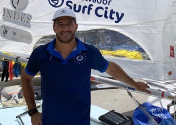 El velerista salvadoreño Enrique Arathoon ya entrena en Italia