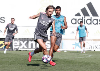 Real Madrid sorprende sus fans con las nuevas playeras para la temporada 2020/21