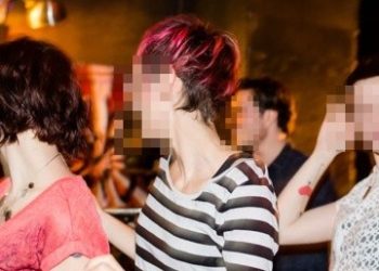 EE.UU. estudiantes organizan ‘fiestas covid’ con personas infectadas y el primero en contagiarse se lleva el premio