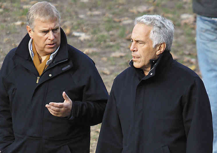 Exempleada de Epstein asegura que el magnate y su expareja tenían un video sexual del príncipe Andrés de Inglaterra