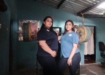 Hermanas Torres, levantando pesas y sueños