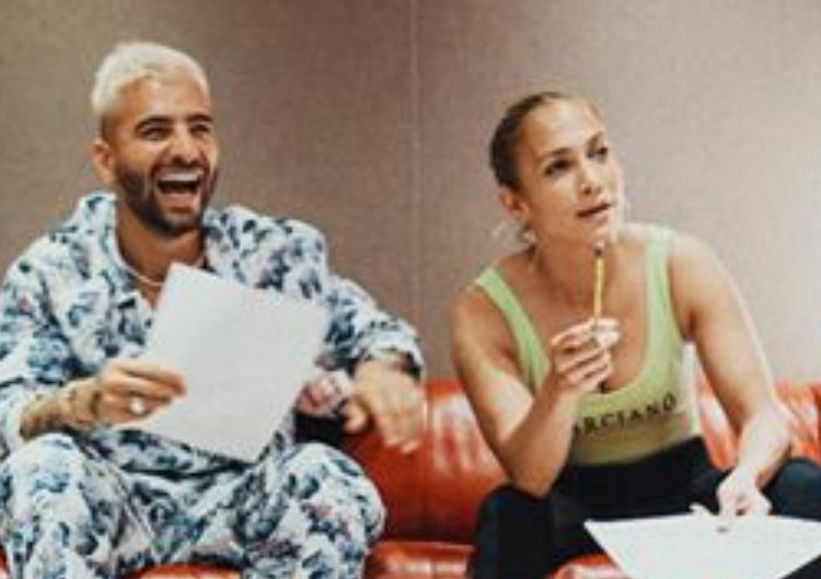 Jennifer Lopez y Maluma hacen estallar las redes sociales