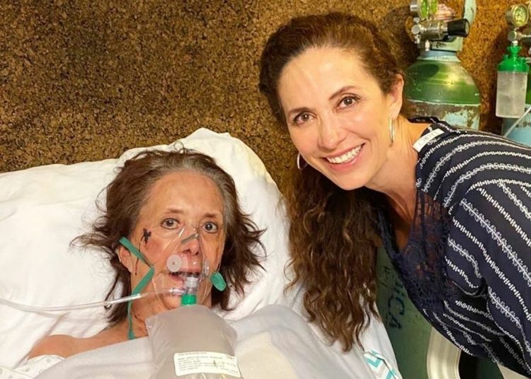 Intuban a Cecilia Romo tras sufrir nuevo infarto