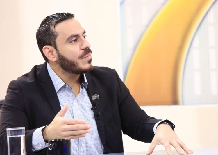 Reapertura económica seguirá en la fase 1 hasta que disminuyan los casos de covid-19, dice ministro Alabi