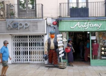 Barcelona inició el confinamiento voluntario de cuatro millones de personas por nuevos contagios