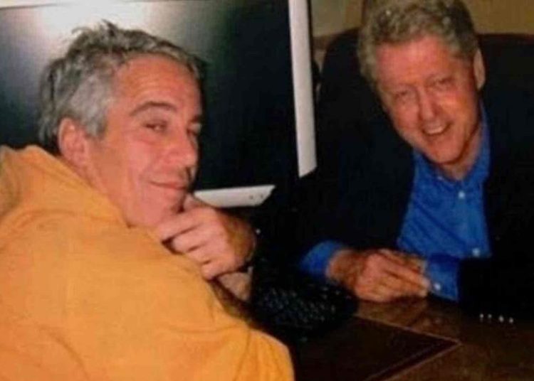 Bill Clinton estuvo en la ‘isla de las orgías’ de Epstein con dos mujeres, según una testigo