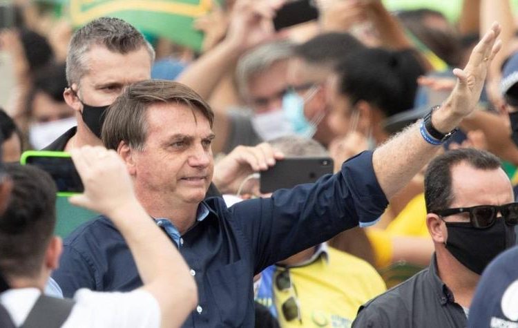 Jair Bolsonaro podría haberse contagiado de covid-19