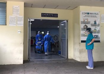 Número de casos sospechosos de covid-19 supera la cifra de casos confirmados