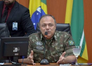 Bolsonaro militariza salud y desplaza a los técnicos de la gestión de la pandemia