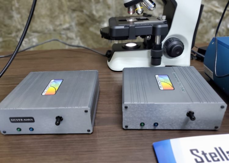 UES adquiere equipo para hacer pruebas de covid-19 a la comunidad universitaria