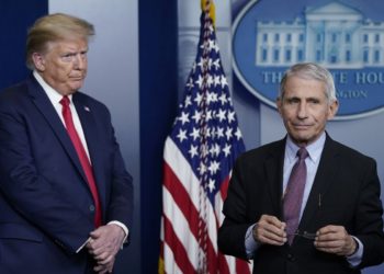 El epidemiólogo Anthony Fauci responde a las acusaciones de «alarmismo» que le lanzó Trump