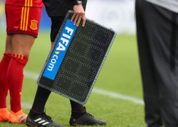 La regla de cinco cambios por partido se extenderá hasta el 2021 en el fútbol mundial