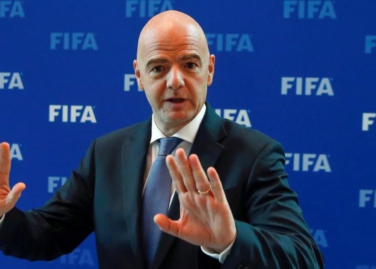 Inician una causa judicial contra Gianni Infantino, el presidente de la FIFA